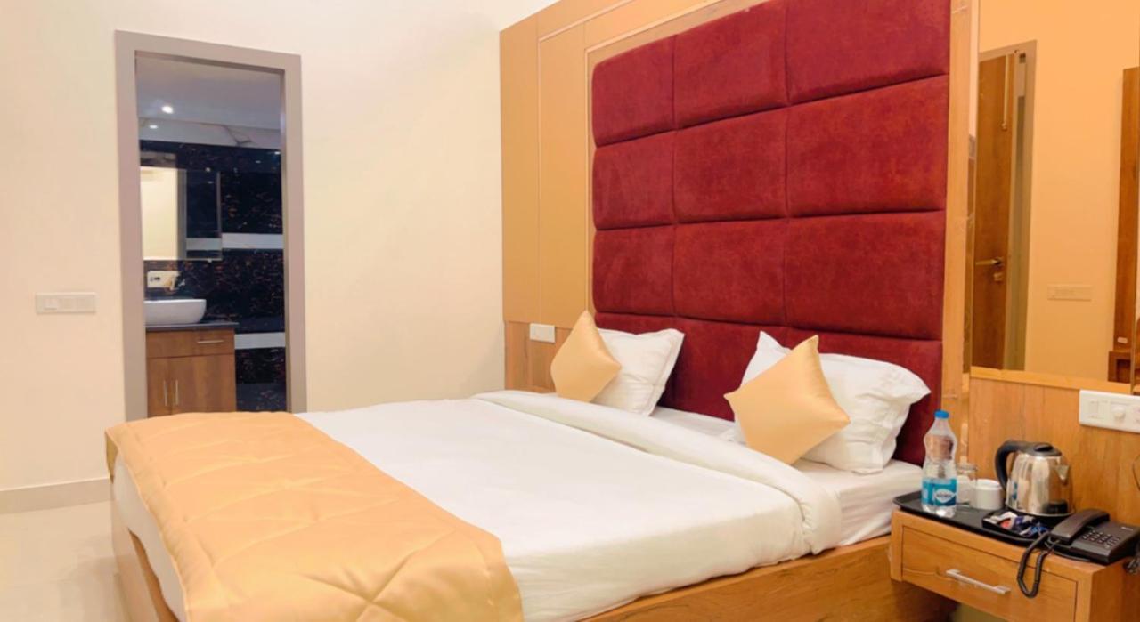 City View With Garden -5 Mins Walk From Golden Temple Amritsar Eksteriør billede